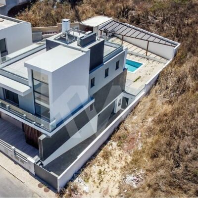 Moradia T4 inserida num lote de 496m2 Famoes Nova a estrear 2203 1959